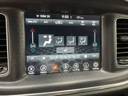 Used 2017 Dodge Charger SXT AWD/4WD image 16
