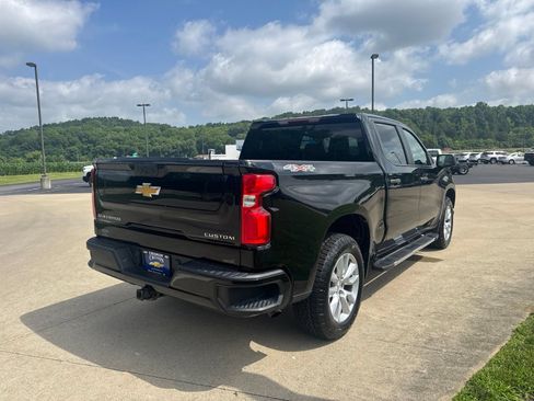 Used 2021 Chevrolet Silverado 1500 Custom AWD/4WD image 4