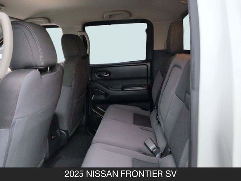 Certified 2025 Nissan Frontier SV image 15