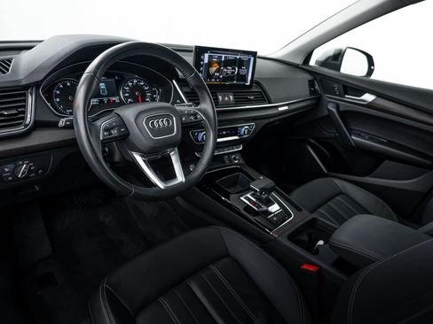 Certified 2023 Audi Q5 2.0T Premium w/ Convenience Package AWD/4WD image 10