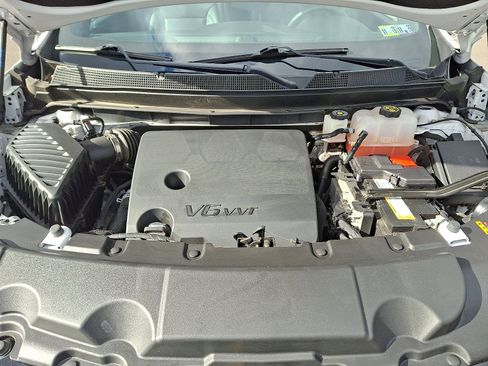 Certified 2023 Chevrolet Traverse RS image 32