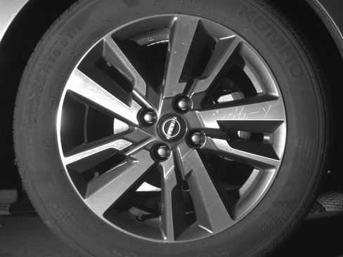 Used 2025 Nissan Versa SV image 13