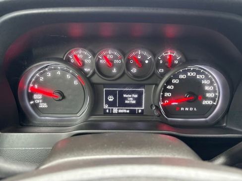 Used 2023 Chevrolet Silverado 1500 Custom image 13