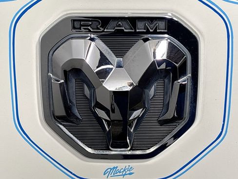 Used 2019 RAM 2500 Limited image 24