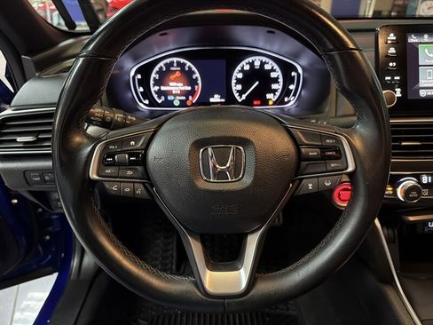 Used 2018 Honda Accord Sport image 14