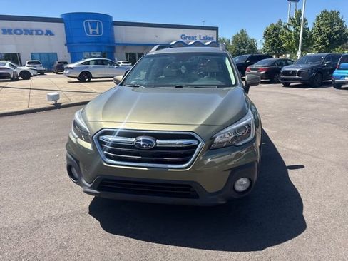 Used 2019 Subaru Outback 2.5i Limited AWD/4WD image 2