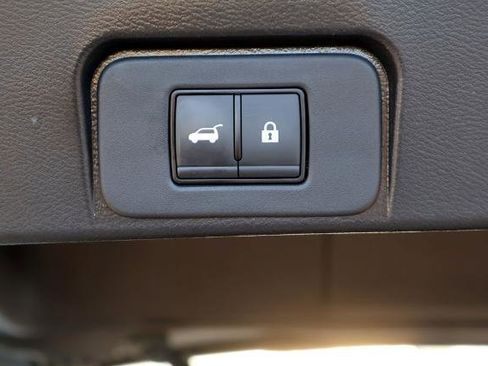 Certified 2023 Nissan Rogue SL w/ SL Premium Package FWD image 12