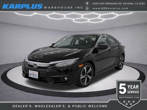 Used 2018 Honda Civic Touring image 1