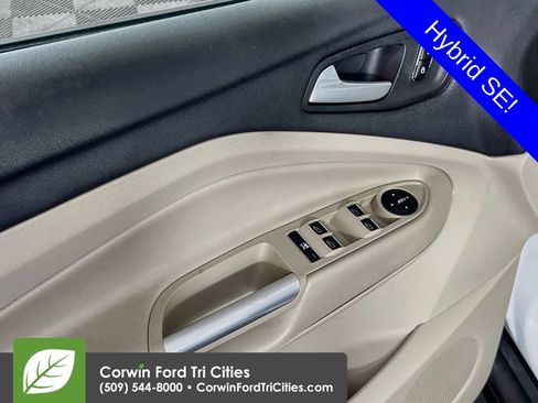 Used 2013 Ford C-MAX SE FWD image 12