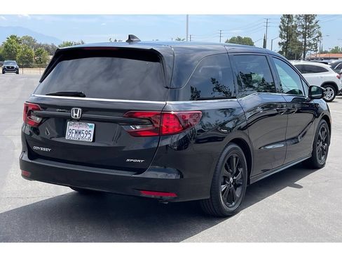 Used 2023 Honda Odyssey Sport image 6