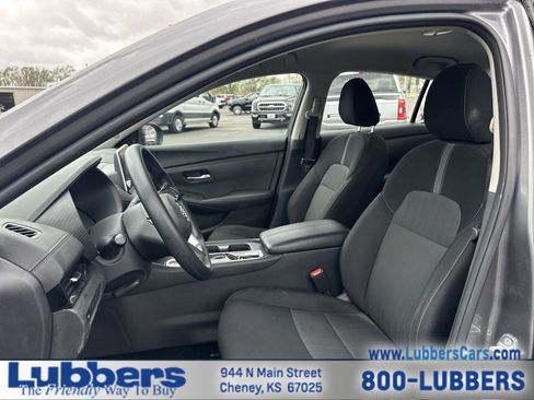 Used 2025 Nissan Sentra SV image 11