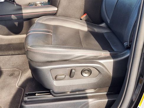 Certified 2022 Chevrolet Tahoe RST w/ Sport Performance Package image 24