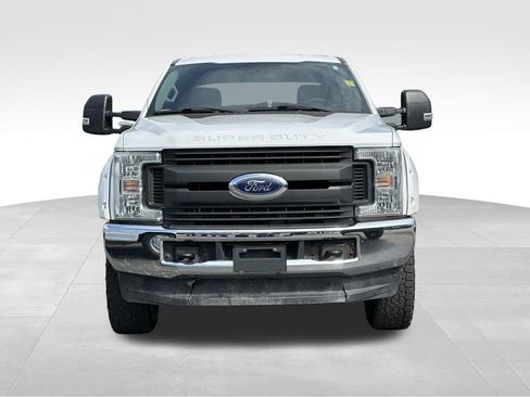 Used 2017 Ford F250 XL w/ Power Equipment Group AWD/4WD image 6