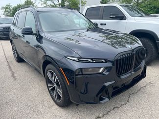 Used 2023 BMW X7 xDrive40i w/ M Sport Package AWD/4WD video 1