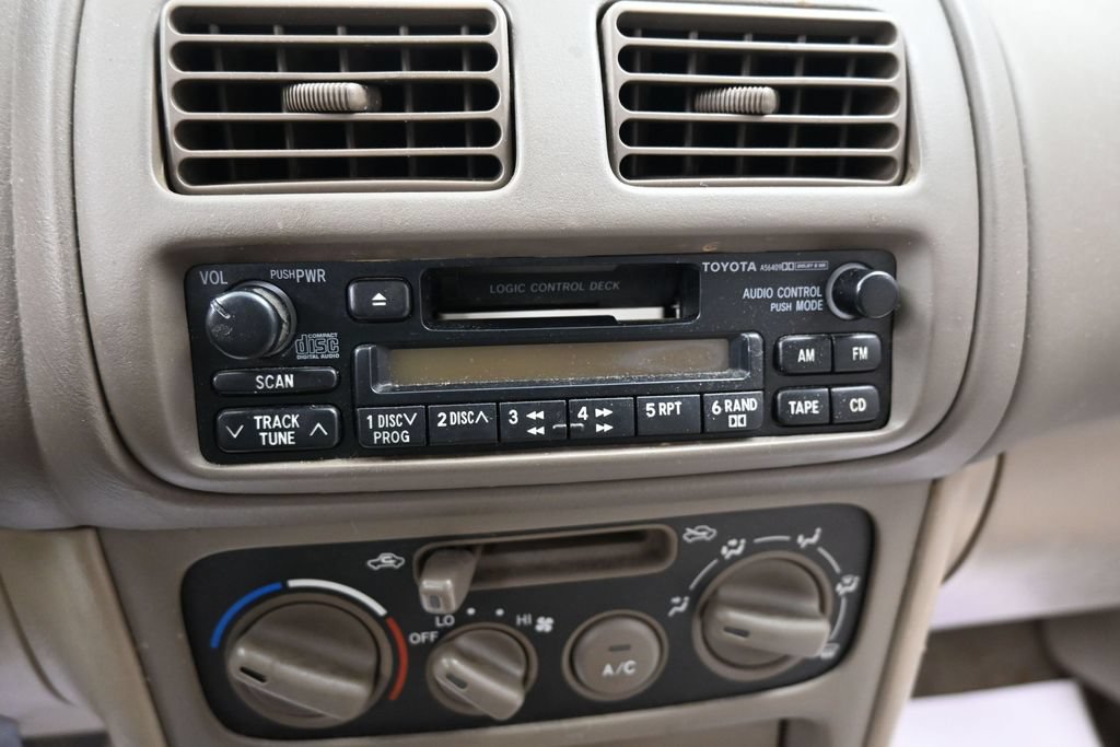 Used 2000 Toyota Corolla CE w/ Value Pkg FWD image 34