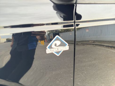 Used 2022 Ford Bronco Outer Banks image 3