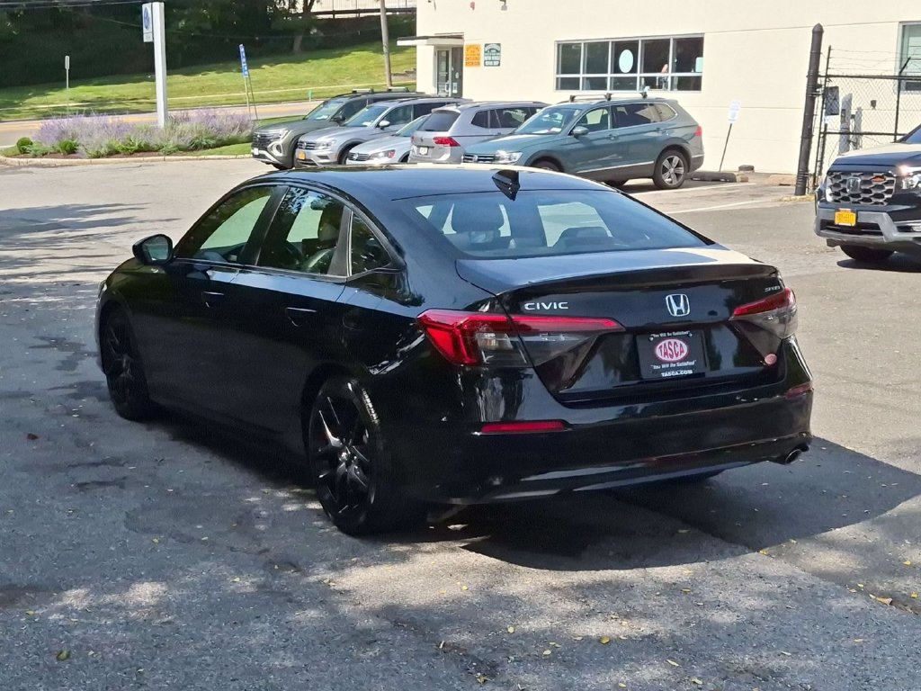 Used 2022 Honda Civic Sport image 6