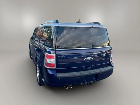 Used 2011 Ford Flex SEL w/ Rapid Spec Order Code image 4