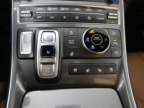 Used 2023 Hyundai Santa Fe Calligraphy AWD/4WD image 31
