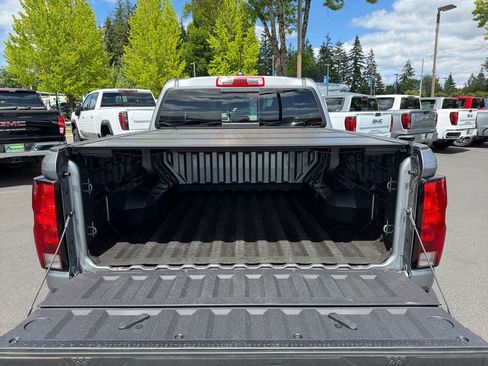Used 2024 Chevrolet Colorado LT w/ LT Convenience Package II AWD/4WD image 22