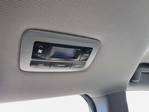 Used 2018 Toyota Sienna XLE w/ Protection Package image 19