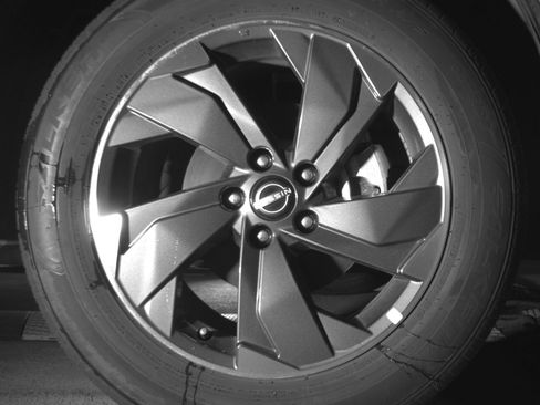 Used 2025 Nissan Rogue SV FWD image 13