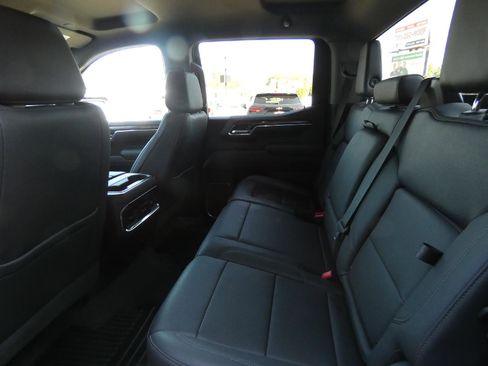 Used 2023 Chevrolet Silverado 1500 LTZ w/ Z71 Off-Road Package AWD/4WD image 13