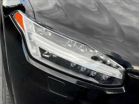 Used 2022 Volvo XC90 T8 Inscription image 32