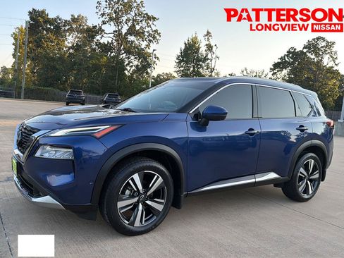 Used 2022 Nissan Rogue Platinum w/ Head-Up Display Package FWD image 2