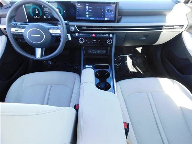 Used 2025 Hyundai Sonata SEL FWD image 23