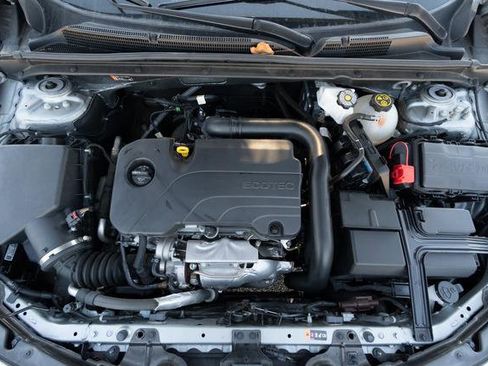 Used 2023 Chevrolet Malibu LT image 10