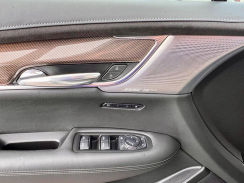 Used 2023 Cadillac XT6 Sport w/ Platinum Package image 30