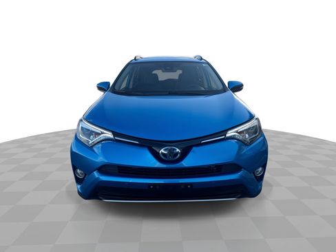 Used 2017 Toyota RAV4 Limited image 3