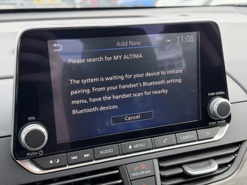 Used 2025 Nissan Altima 2.5 SV FWD image 27