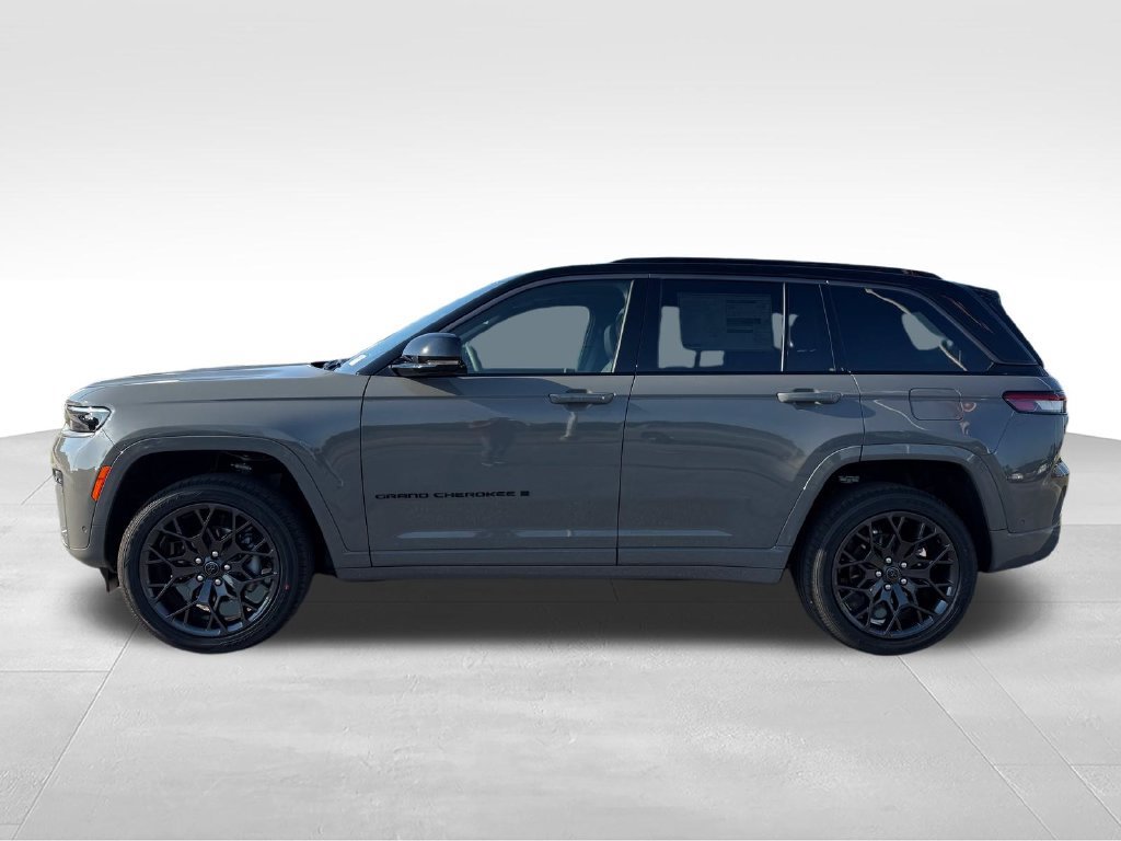 New 2027 Jeep Grand Cherokee Summit AWD/4WD image 2