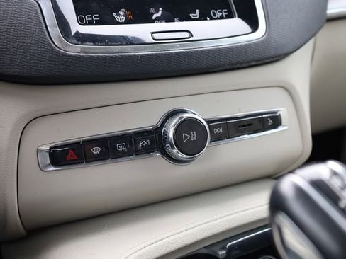 Used 2022 Volvo XC90 T5 Momentum image 26