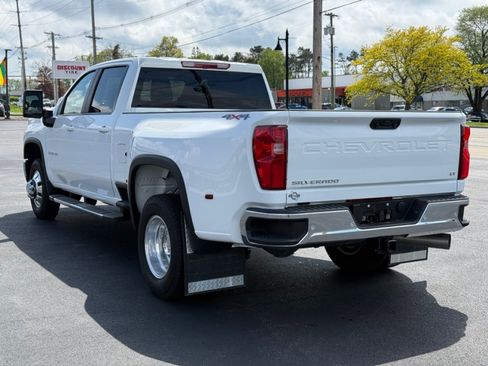 Used 2025 Chevrolet Silverado 3500 LT w/ Safety Package AWD/4WD image 6