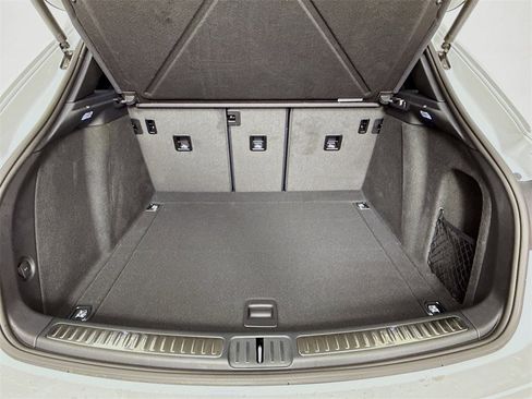 New 2026 Porsche Macan S image 29