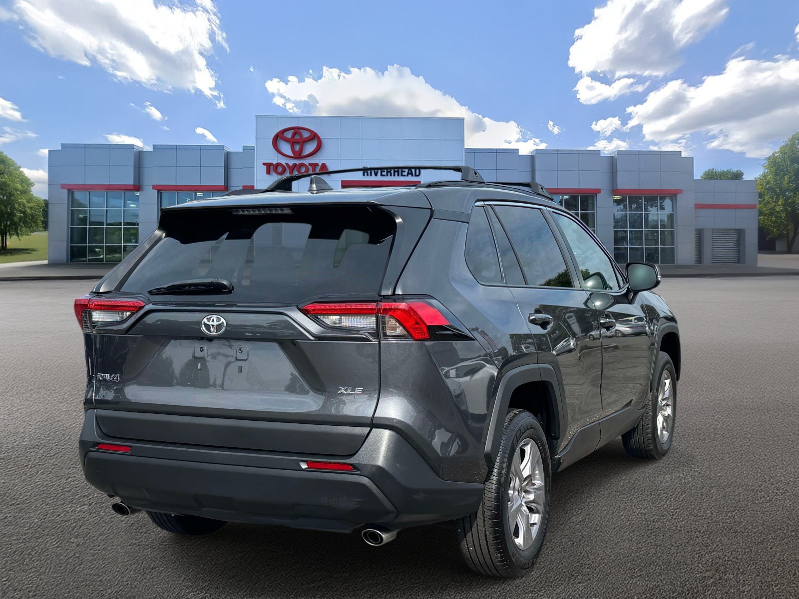 Certified 2023 Toyota RAV4 XLE w/ Convenience Package FWD image 4