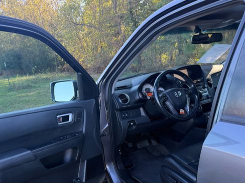 Used 2014 Honda Pilot Touring image 11