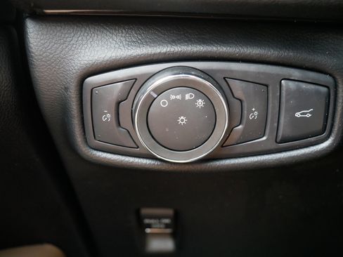 Used 2015 Lincoln MKZ Hybrid w/ Equipment Group 201A Select FWD image 26
