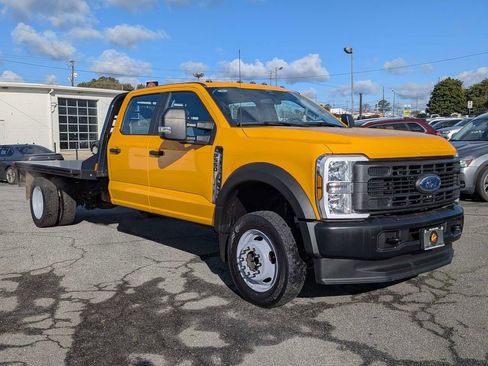 Used 2024 Ford F550 4x4 Crew Cab Super Duty image 3