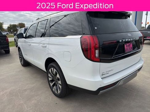 New 2025 Ford Expedition Platinum w/ Driver's Package AWD/4WD image 5