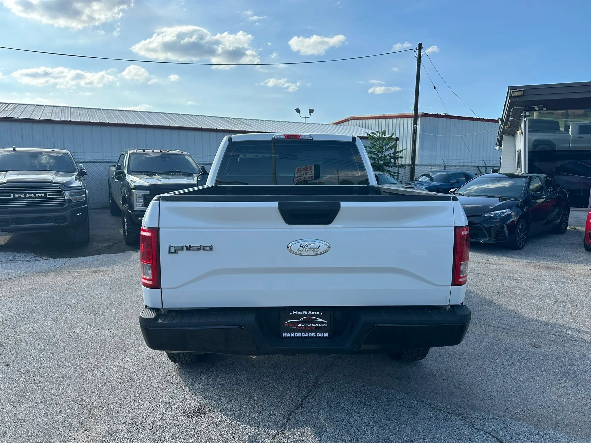 Used 2017 Ford F150 XL w/ Equipment Group 101A Mid AWD/4WD image 4