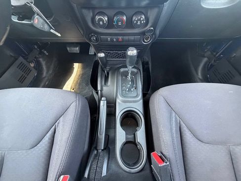 Used 2013 Jeep Wrangler Sport AWD/4WD image 10