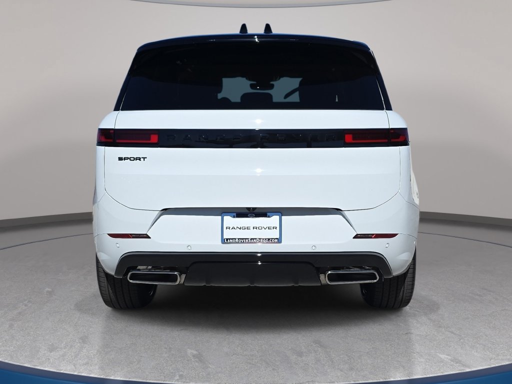 New 2027 Land Rover Range Rover Sport Dynamic SE AWD/4WD image 6