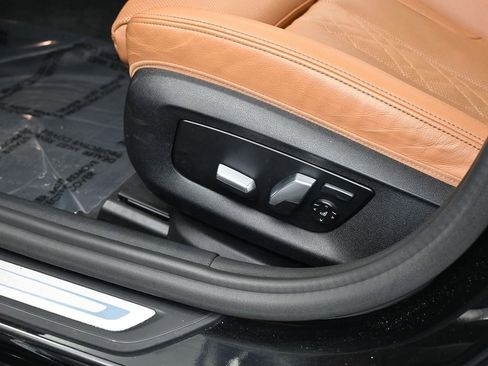 Used 2022 BMW 530i w/ Premium Package image 13