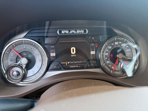 Used 2019 RAM 1500 Limited image 6