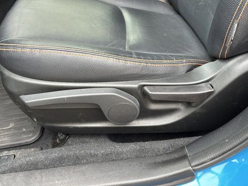 Used 2017 Subaru Crosstrek 2.0i Limited image 11