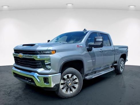 Used 2024 Chevrolet Silverado 2500 LT w/ All Star Edition AWD/4WD image 3